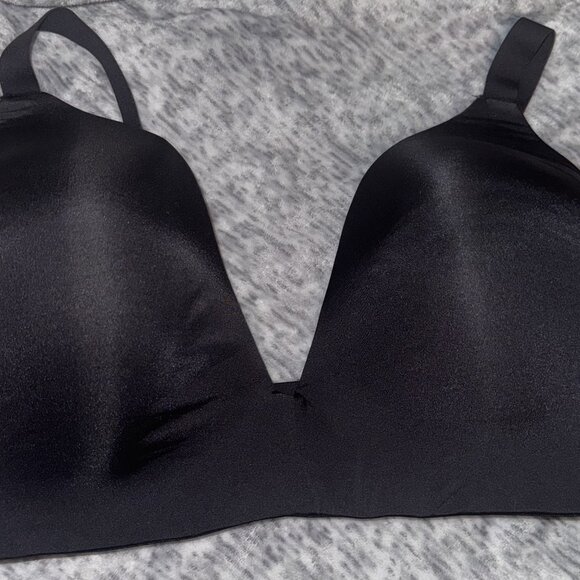 SKIMS Wireless Form T-Shirt Bra- Onyx - Picture 1 of 3